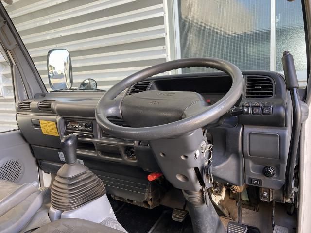 ISUZU ELF 2005 Image 31