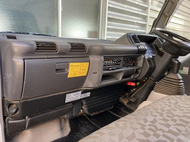 ISUZU ELF 2005 Image 31