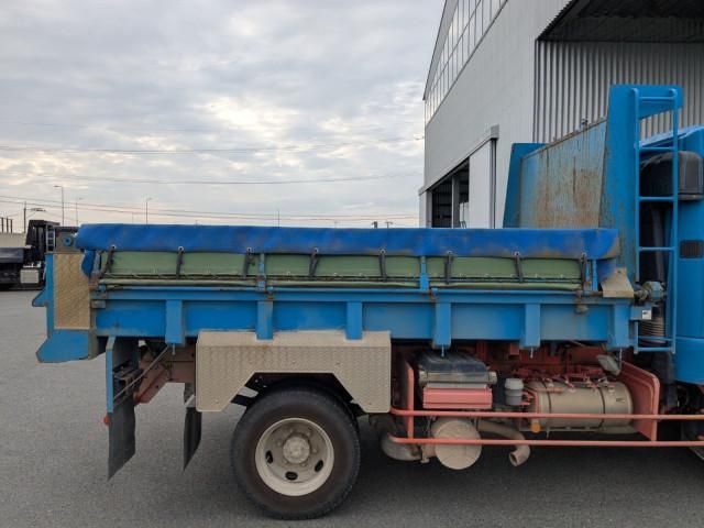 MITSUBISHI FUSOU FIGHTER 2017 Image 31