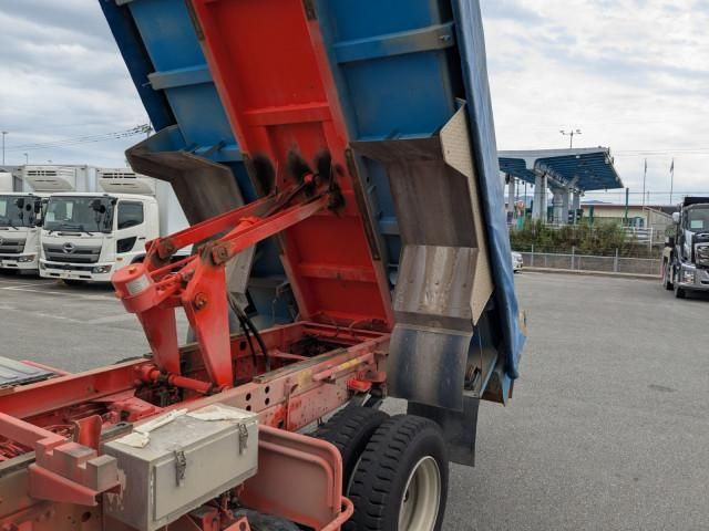 MITSUBISHI FUSOU FIGHTER 2017 Image 31