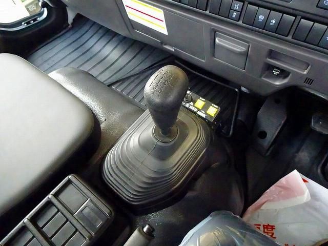 ISUZU FORWARD 2024 Image 31