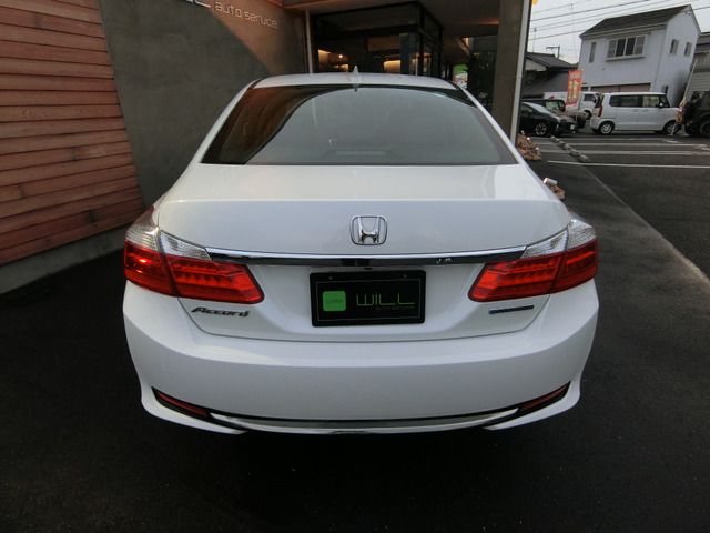 HONDA ACCORD HYBRID 2014 Image 31