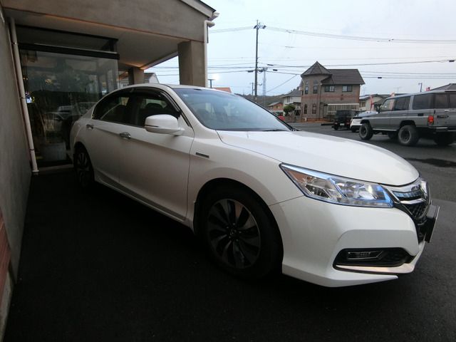 HONDA ACCORD HYBRID 2014 Image 31