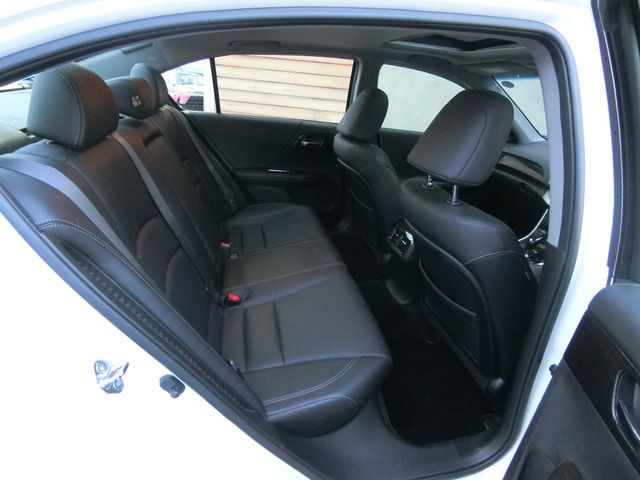 HONDA ACCORD HYBRID 2014 Image 31