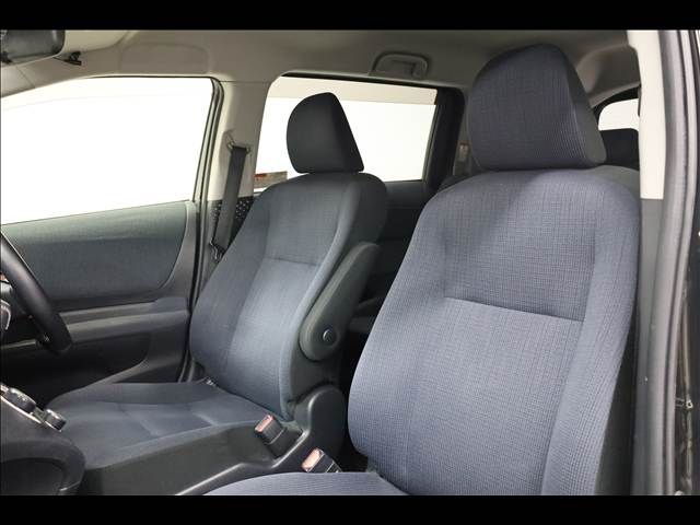 TOYOTA SIENTA HYBRID 2016 Image 31