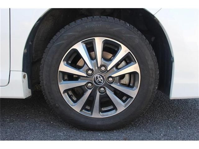 TOYOTA ESQUIRE HYBRID 2018 Image 31