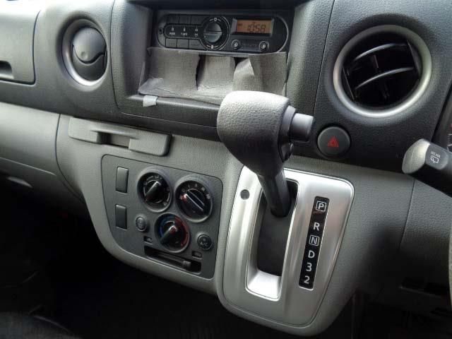 NISSAN NV350 CARAVAN 2016 Image 31