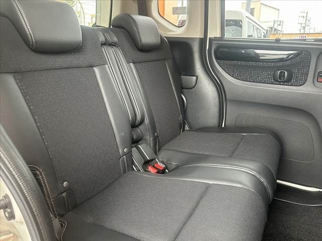 HONDA N BOX CUSTOM 2015 Image 31