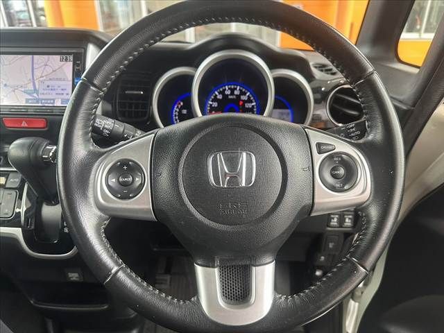 HONDA N BOX CUSTOM 2015 Image 31