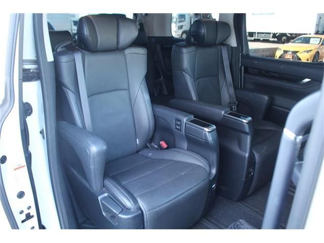 TOYOTA ALPHARD HYBRID 4WD 2015 Image 31