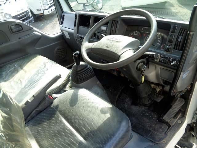 ISUZU  2017 Image 31