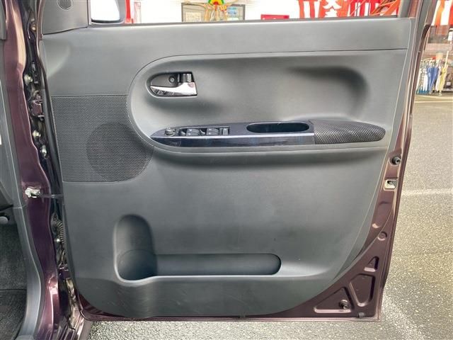 DAIHATSU TANTO CUSTOM 2017 Image 31