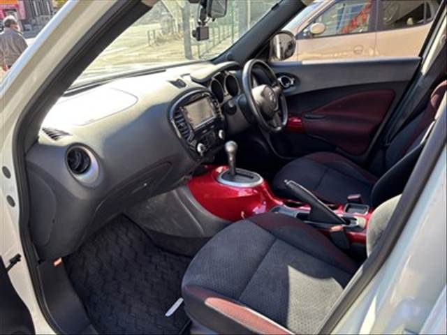 NISSAN JUKE 2011 Image 31