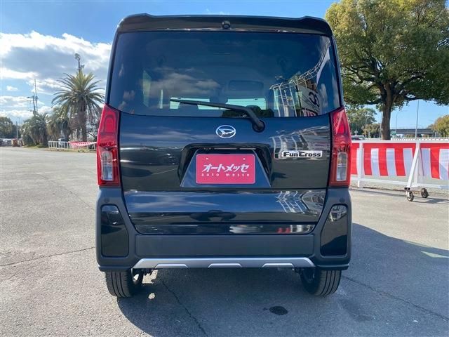 DAIHATSU TANTO FAN CROSS 2023 Image 31