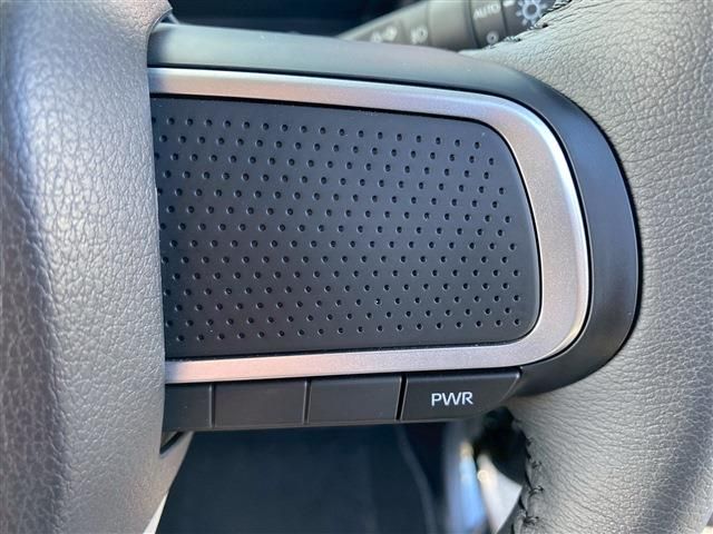 DAIHATSU TANTO FAN CROSS 2023 Image 31