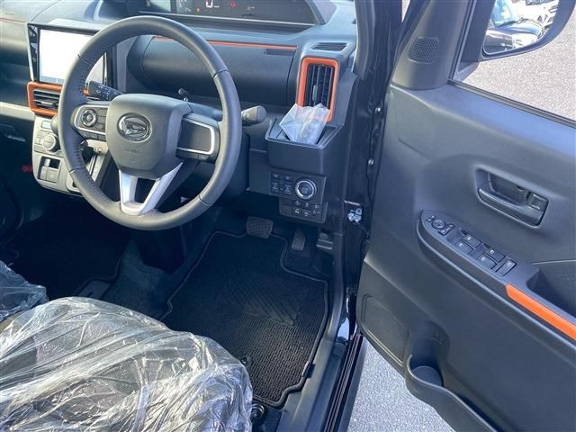 DAIHATSU TANTO FAN CROSS 2023 Image 31