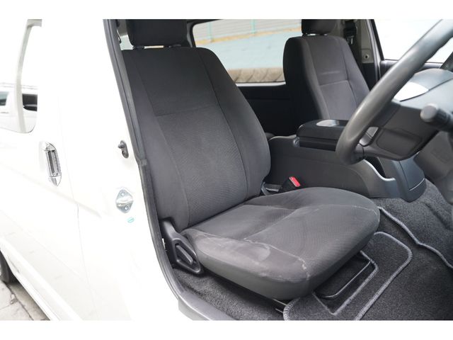 TOYOTA HIACE VAN 2WD 2015 Image 31