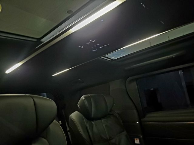 TOYOTA ALPHARD 2025 Image 31