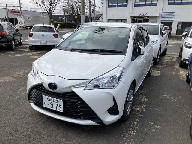 TOYOTA VITZ 2017 Image 31