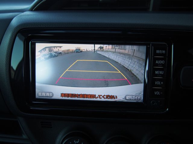 TOYOTA VITZ 2017 Image 31