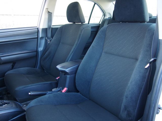 TOYOTA COROLLA AXIO 4WD 2018 Image 31