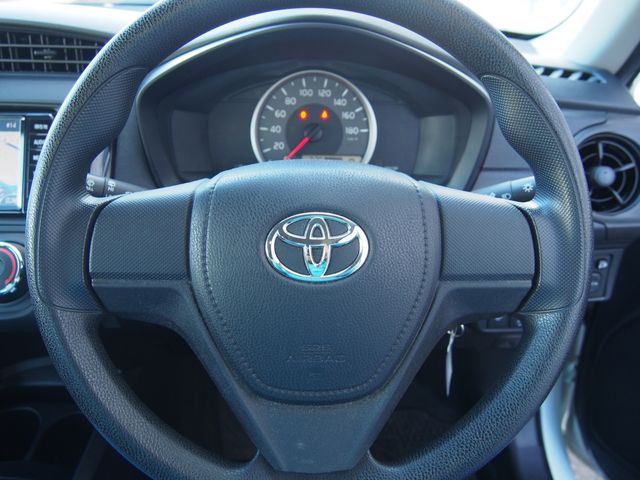 TOYOTA COROLLA AXIO 4WD 2018 Image 31