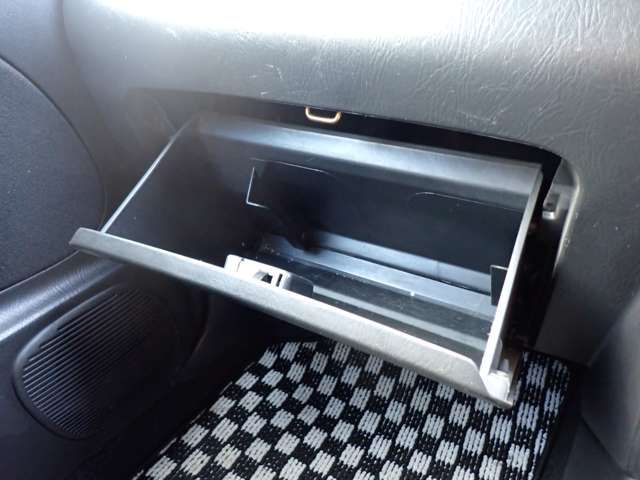 DAIHATSU MIRA GINO 2004 Image 31