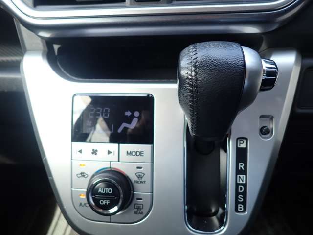 DAIHATSU CAST ACTIVA 2015 Image 31