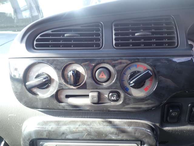 DAIHATSU MIRA GINO 2002 Image 31