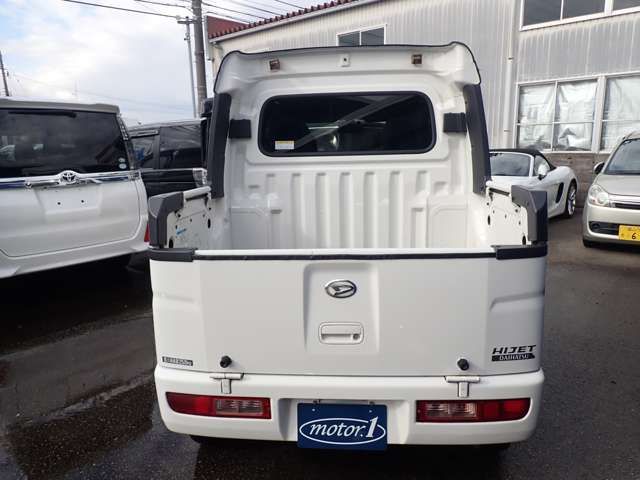DAIHATSU HIJET DECKVAN 4WD 2017 Image 31