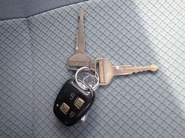 DAIHATSU HIJET DECKVAN 4WD 2017 Image 31