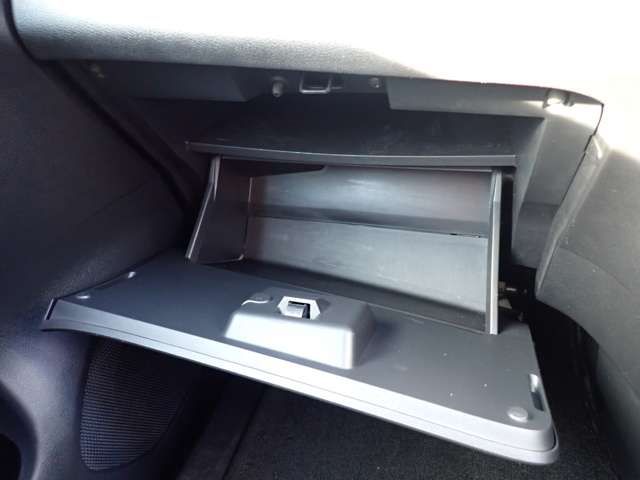 NISSAN SERENA  WG 2017 Image 31