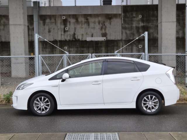 TOYOTA PRIUS 2012 Image 31