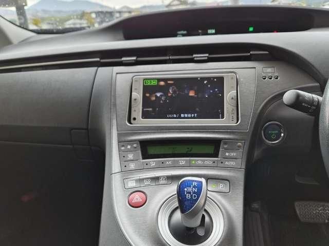 TOYOTA PRIUS 2012 Image 31