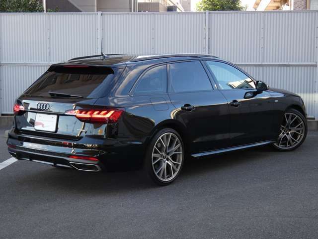 AUDI A4 AVANT 2021 Image 31