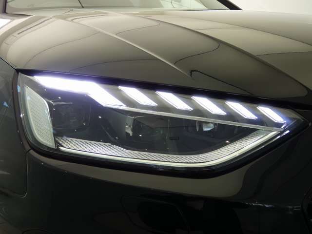 AUDI A4 AVANT 2021 Image 31