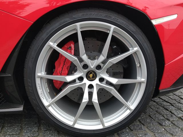 LAMBORGHINI AVENTADO 2018 Image 31