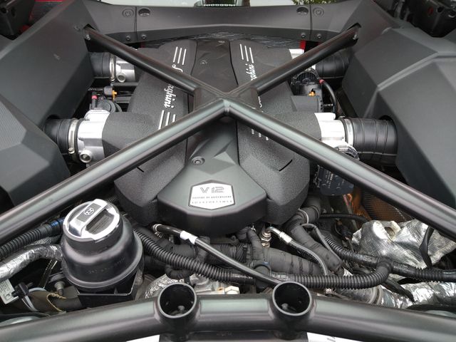 LAMBORGHINI AVENTADO 2018 Image 31