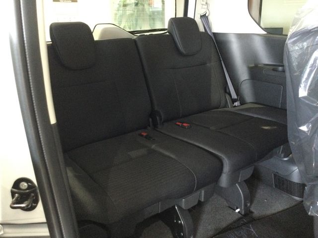 NISSAN SERENA  WG 2024 Image 31