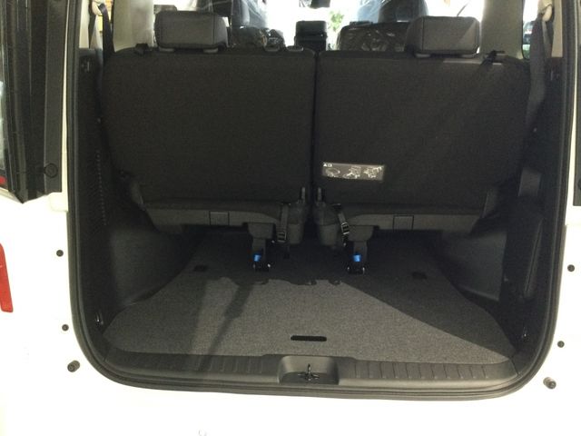 NISSAN SERENA  WG 2024 Image 31