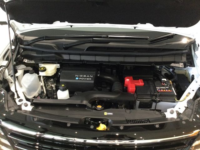 NISSAN SERENA  WG 2024 Image 31