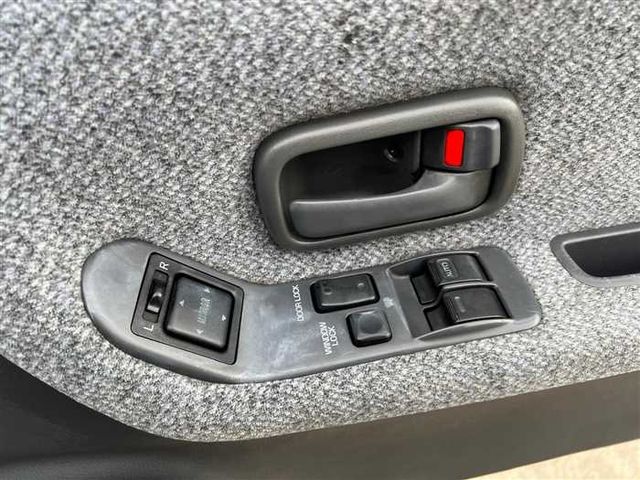 TOYOTA LITEACE WAGON 4WD 1995 Image 31