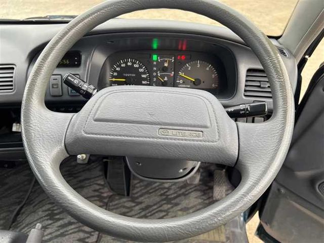 TOYOTA LITEACE WAGON 4WD 1995 Image 31