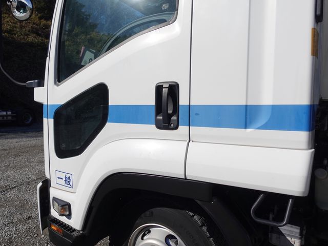 ISUZU FORWARD 2012 Image 31