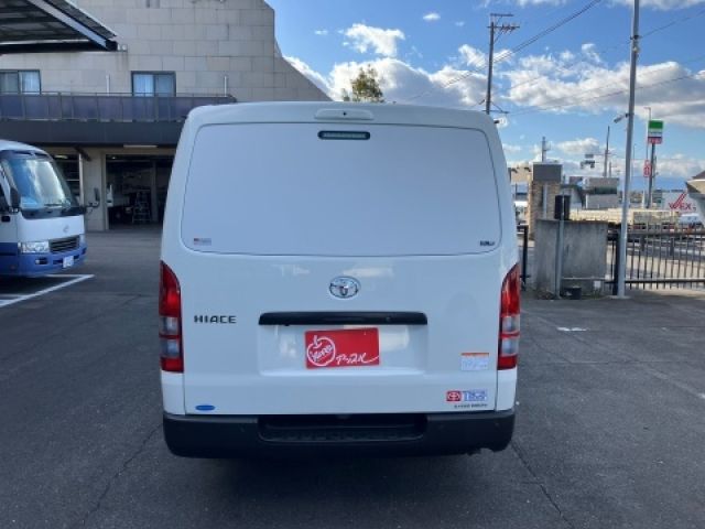 TOYOTA HIACE VAN 2WD 2023 Image 31