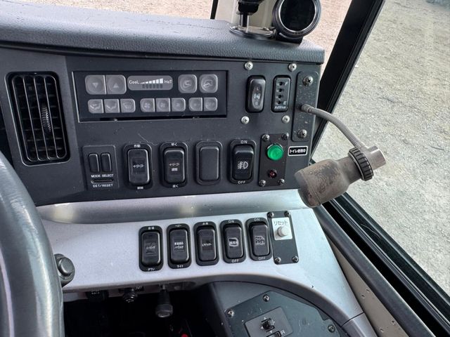 MITSUBISHI FUSOU AERO ACE 2010 Image 31