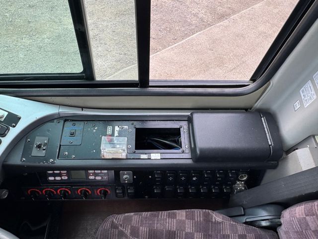 MITSUBISHI FUSOU AERO ACE 2010 Image 31