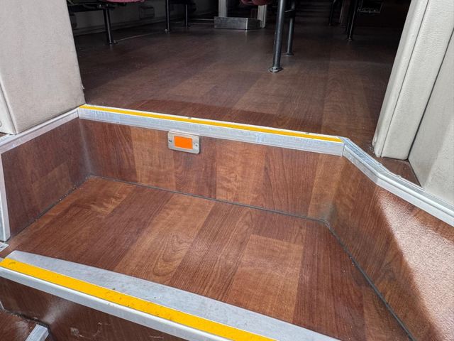 MITSUBISHI FUSOU AERO ACE 2010 Image 31