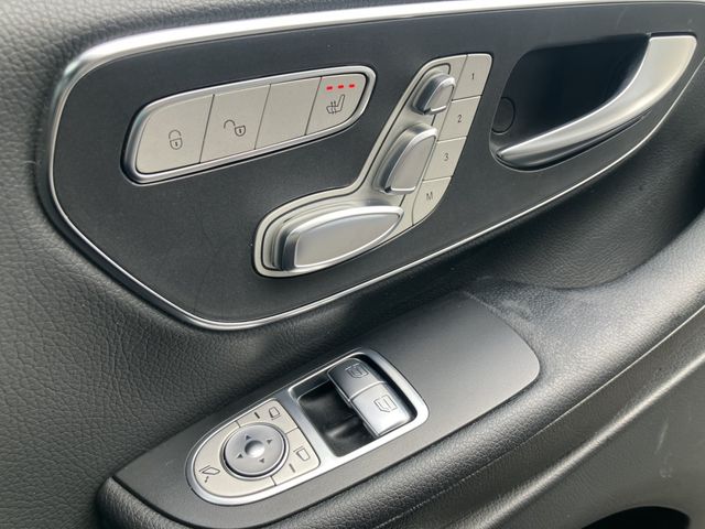 MERCEDES BENZ V CLAS 2019 Image 31