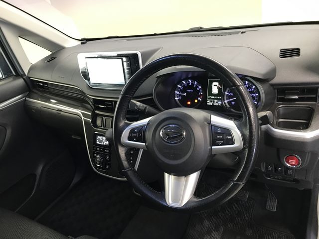 DAIHATSU MOVE CUSTOM 2017 Image 31